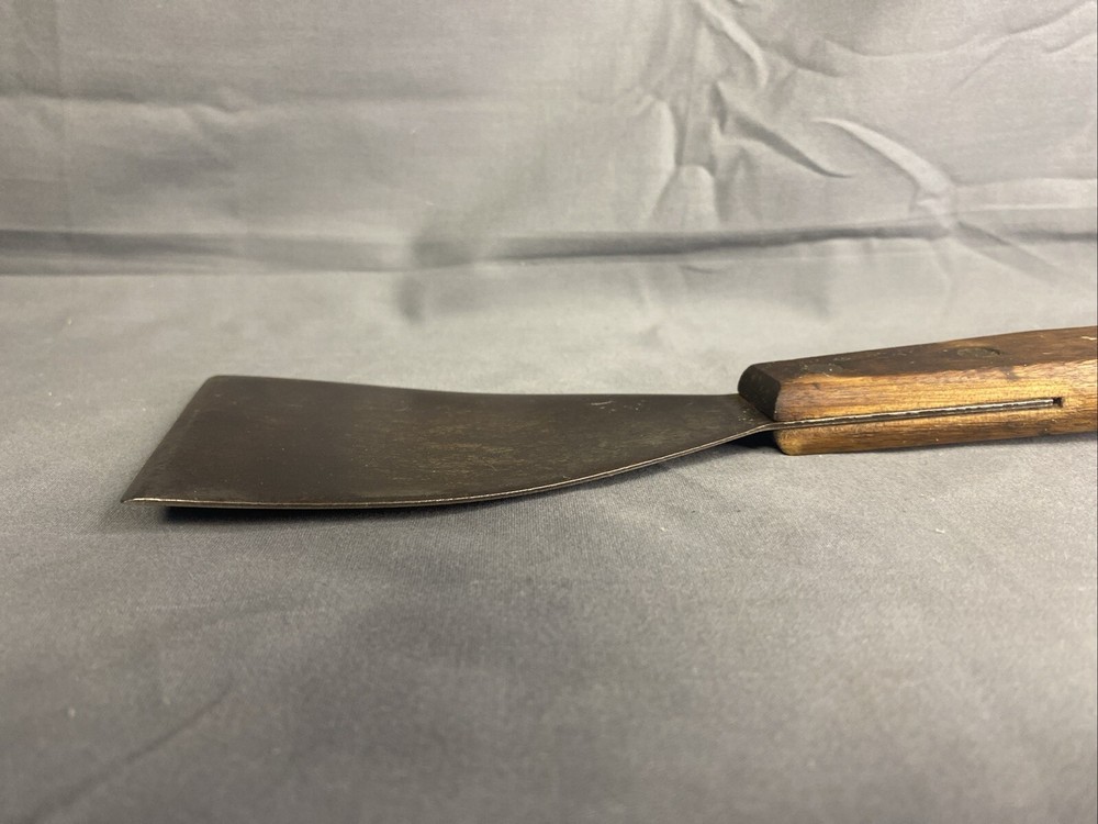 Vintage Warner Putty Knife Long Wood Handle 3”