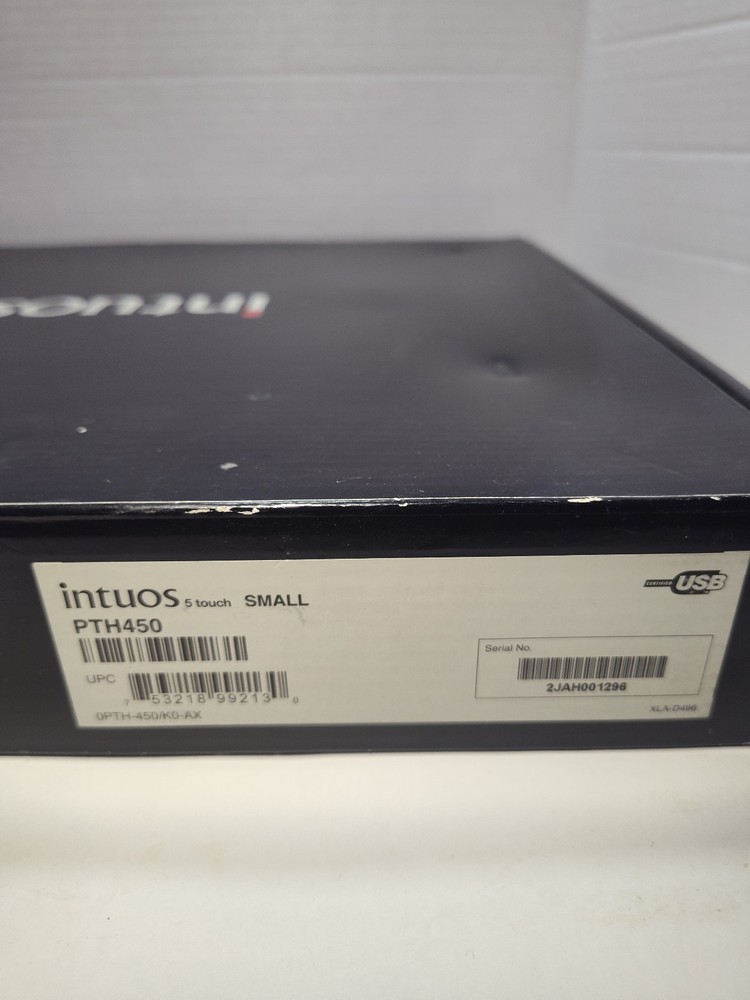 Wacom Intuos 5 Touch PTH-450 Graphics Tablet – Complete Bundle – Excellent Cond.