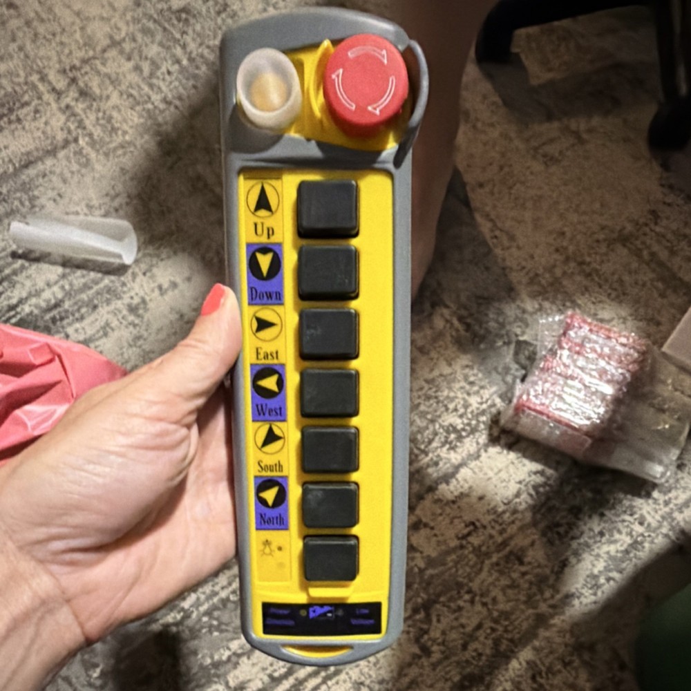 A100(CD) Lifting Machine Remote Control Emergency Stop Directional Switches