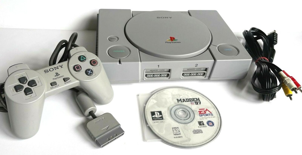 SONY PLAYSTATION 1 CONSOLE SCPH-7501 WITH PS1 CONTROLLER, MEMORY CARD AND GAME