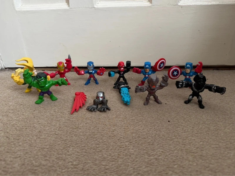 Marvel Avengers Super Hero Micro Mashers Figures 9 x Bundle and Accessories