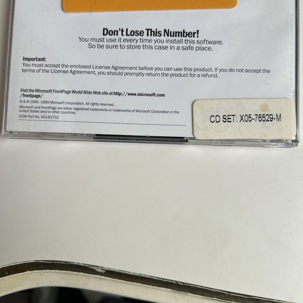 2000 Microsoft Front Page CD-Rom Software Full Version SR-1 w/ Product Key EUC