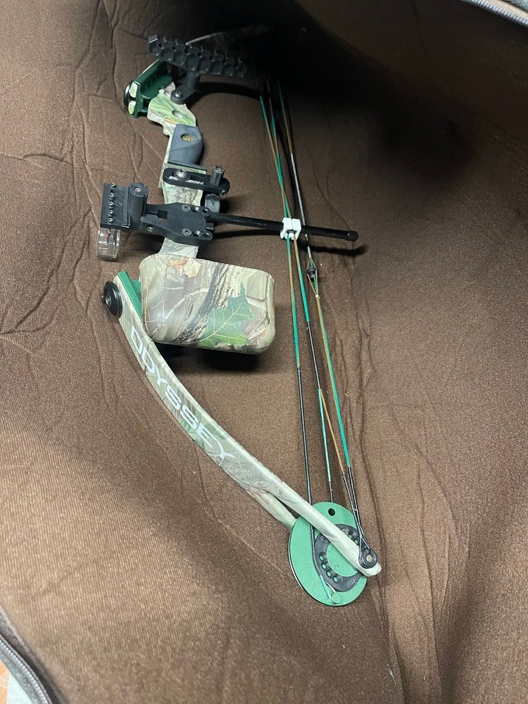 Odessey Bow And Storage Bag Youth