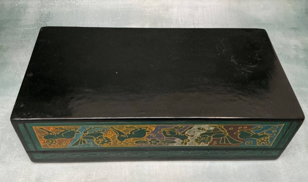 Olinala Lacquer Tissue Box Cover Birds Rabbits Mexico