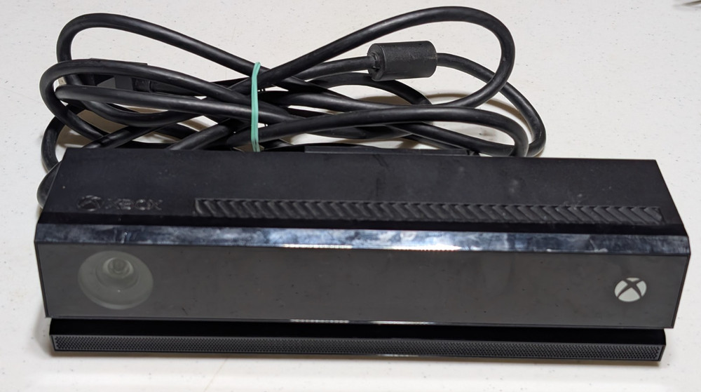 Microsoft 1520 Kinect Sensor - Black (KInect Only) Used Untested