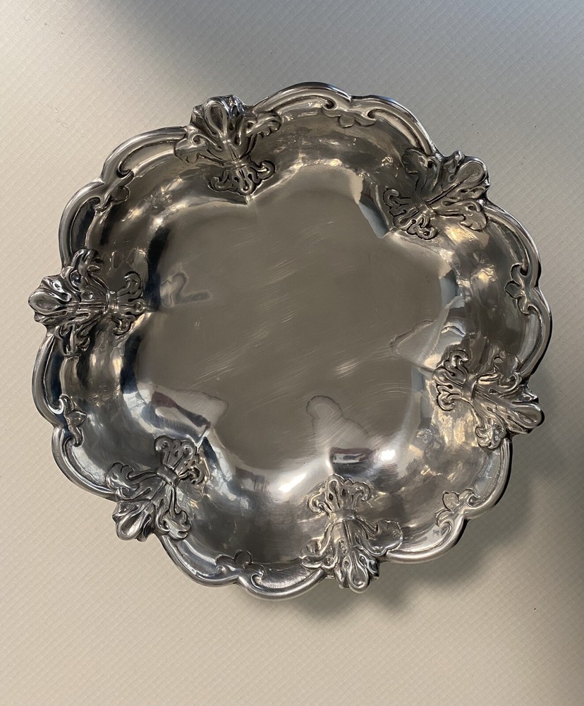 Fruit Bowl Silver fleur de lys 2009 Read The Description