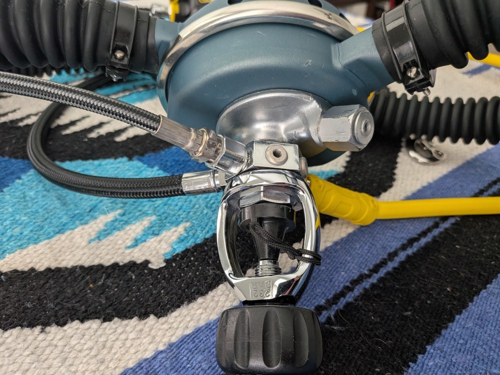 Aqua Lung DA Aqua Master Double Hose Regulator