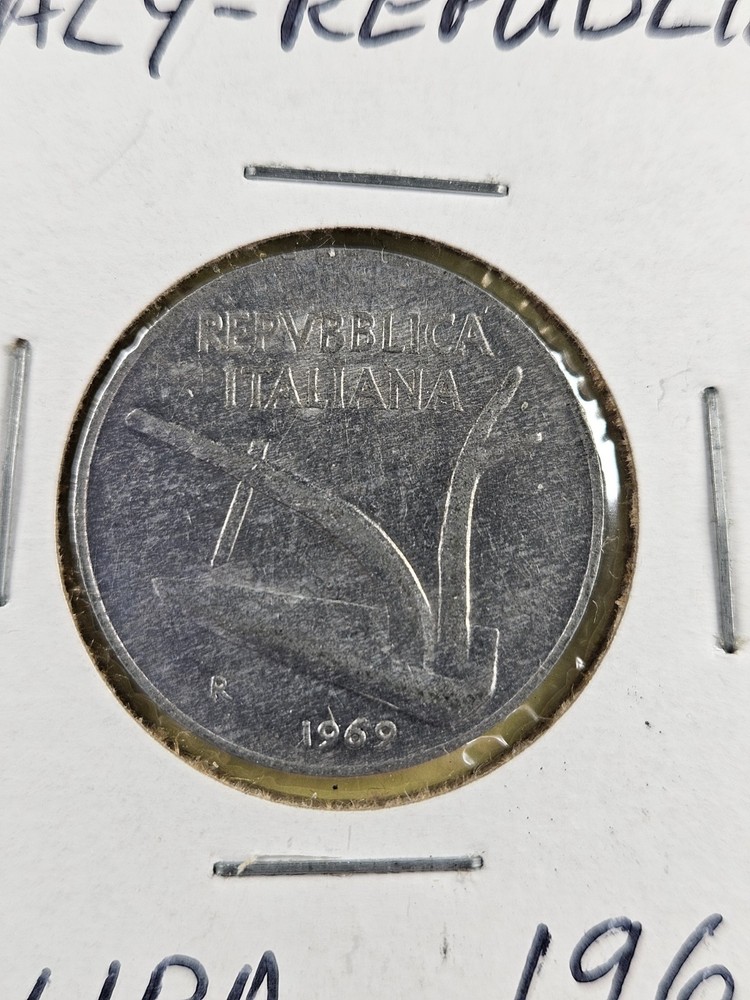 COINS - ITALY - 10 LIRA 1969