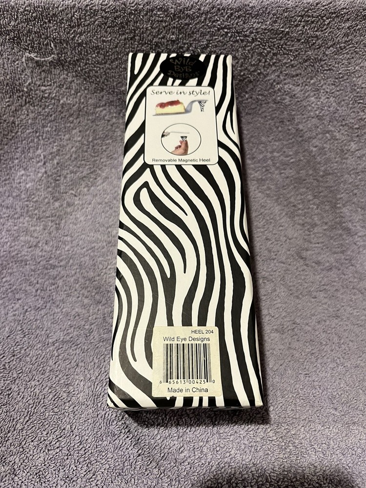 Dessert Diva Cake Server, Cute Pastry Server Shaped Like A Designer Shoe