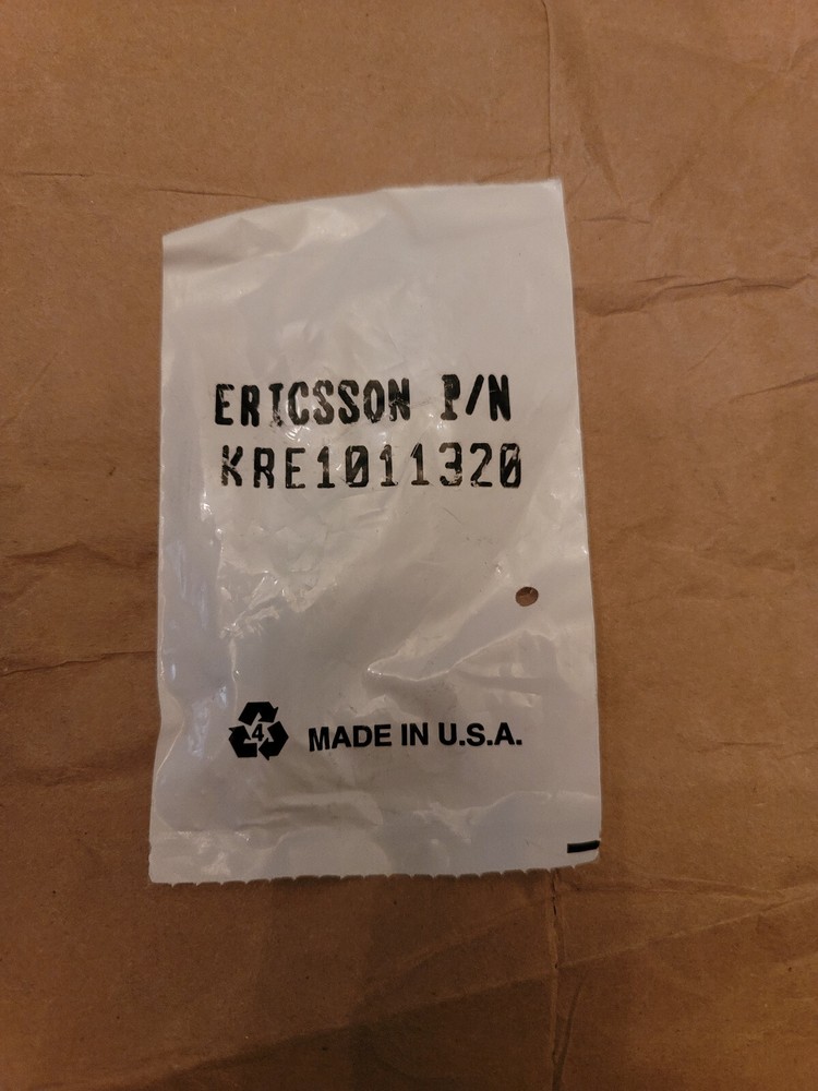 ERICSSON KRE1011320 ANTENNA - NEW