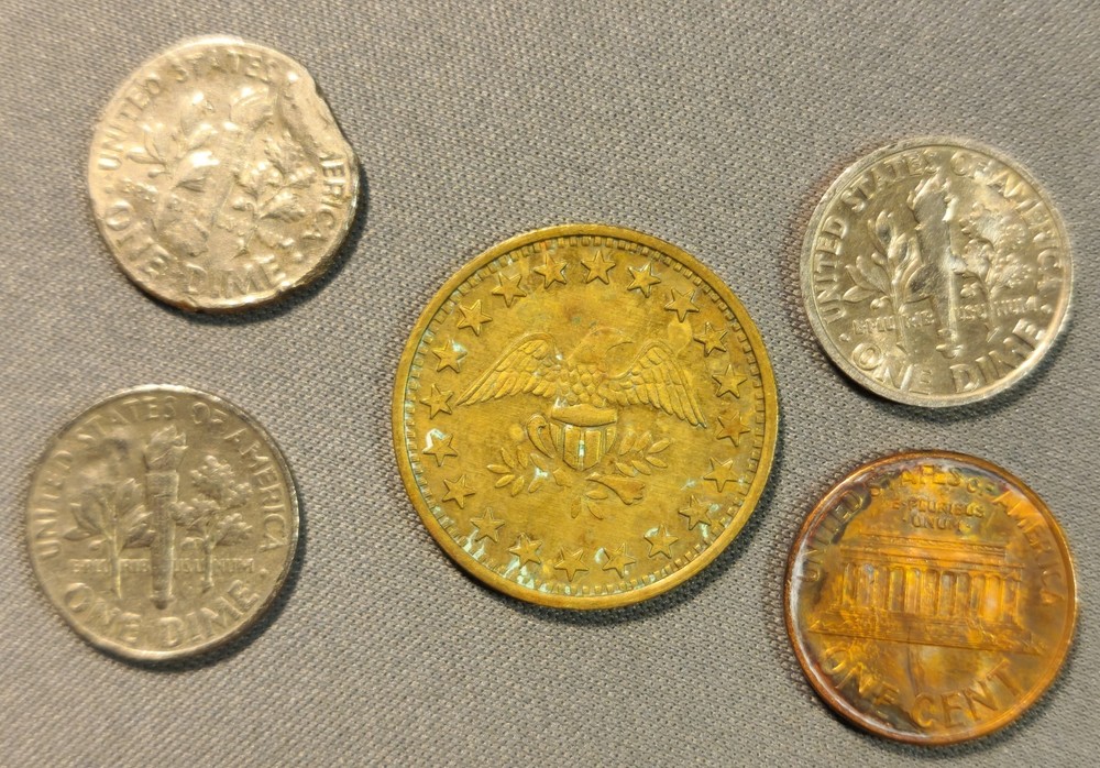 JUNK DRAWER, MISC LOT 13 COINS