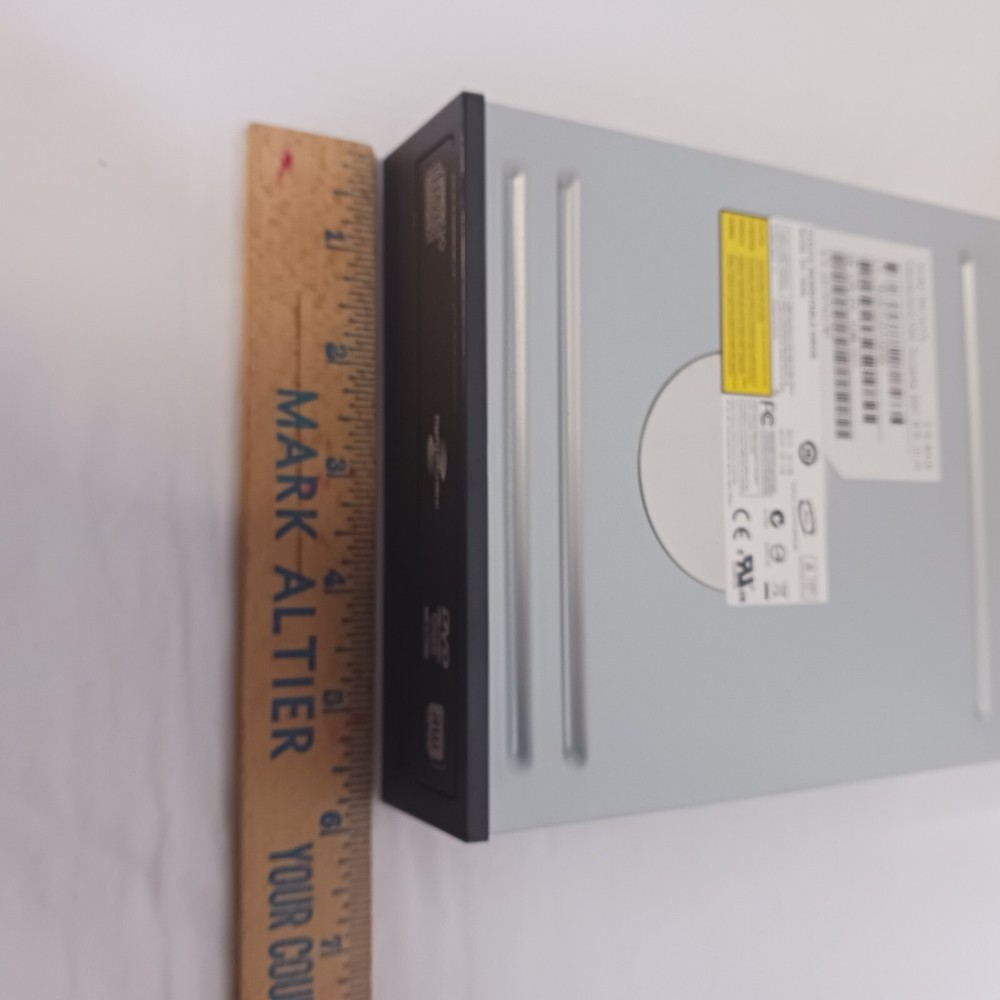 Lightscribe DVD CD Rewritable Drive Model DH- 1643L Untested