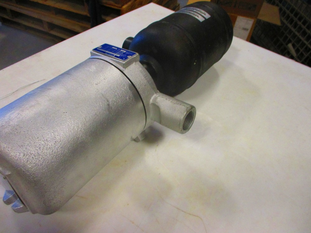MAGNETROL B75-2B30-HNM Sealed Cage Liquid Level Switch B75