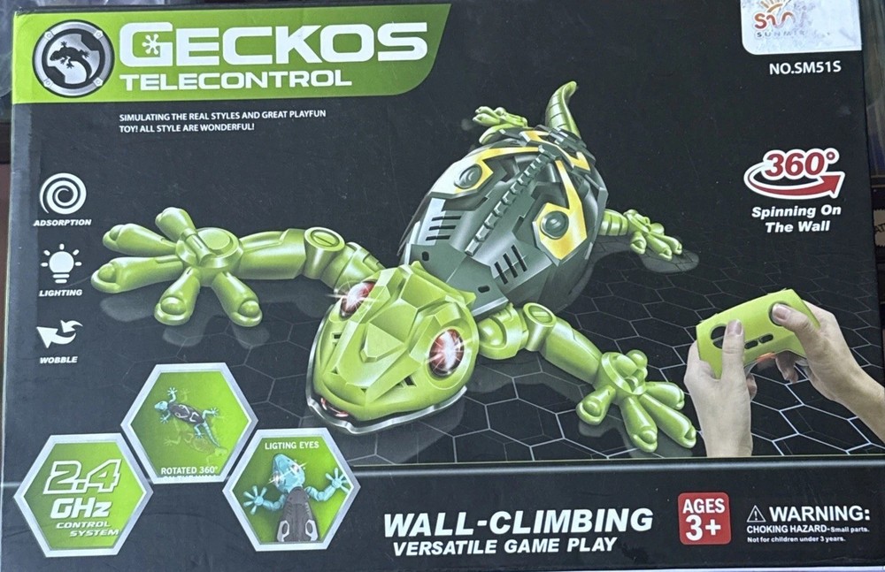 Wall Crawler Gecko - BLUE - Remote Control Lizard with LED Eyes Climbs Walls