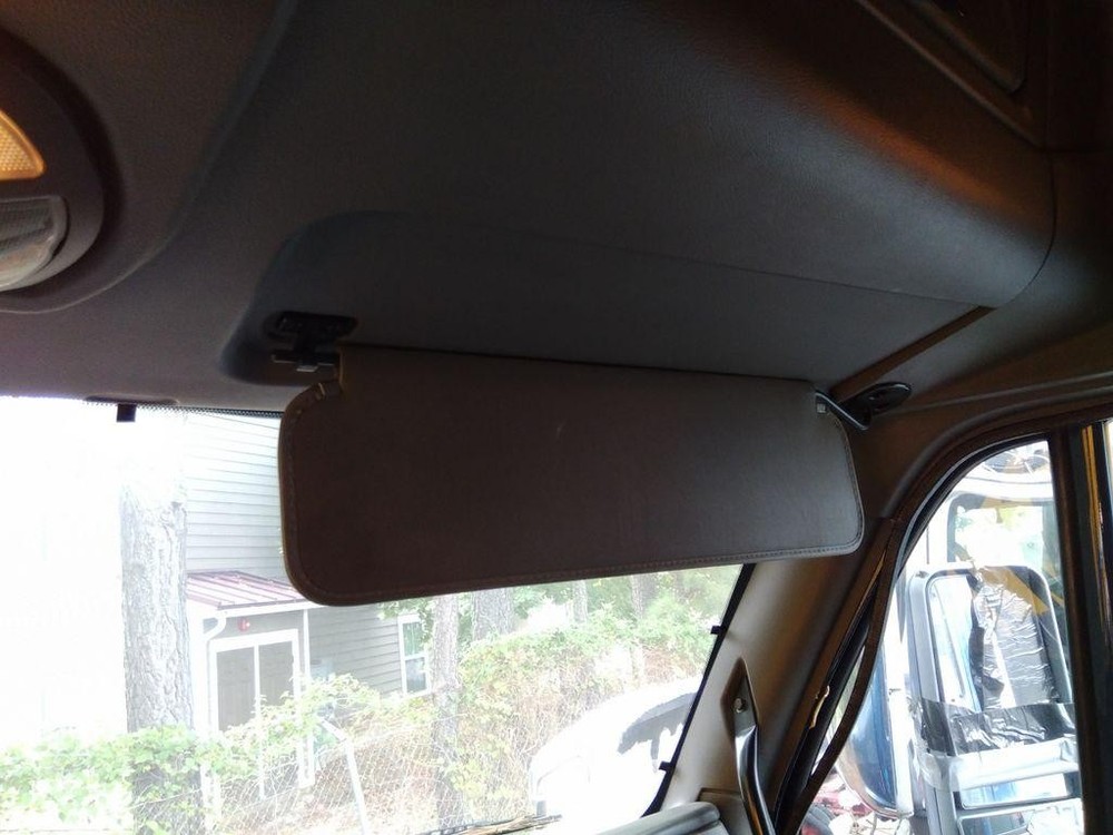 Replaces 2006 KENWORTH T2000 INTERIOR SUN VISOR ,  MD