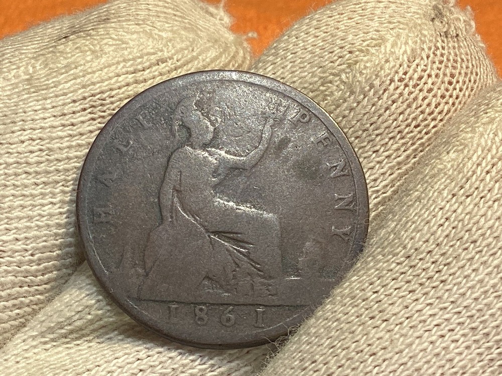 1861 GREAT BRITAIN LARGE HALF PENNY