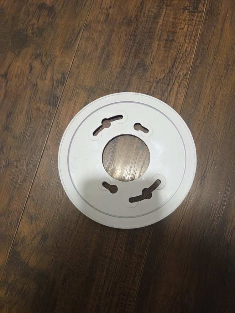 Kidde Hardwired Smoke Detector, AA Battery Backup Interconnectable (Read)