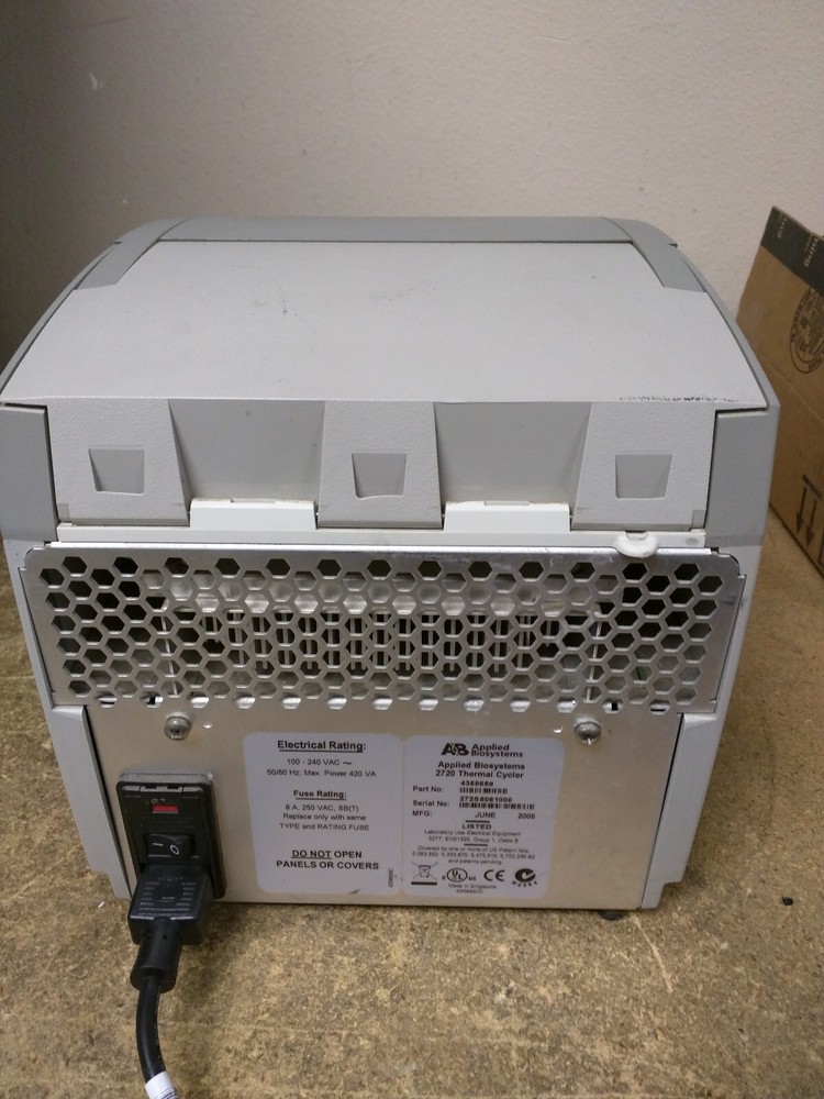Applied Biosystems (Model 2720 ) PCR Thermal Cycler POWERS ON