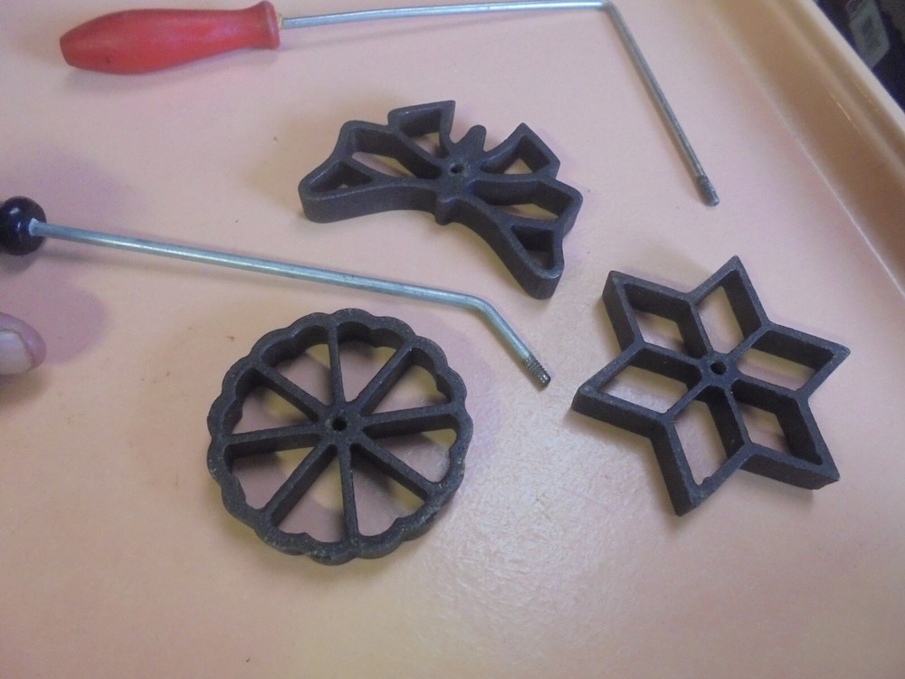 Vintage Waffelbackerei five piece set rosette maker