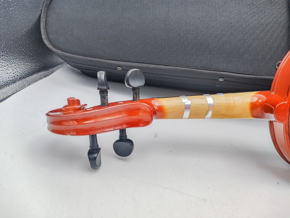 Unbranded 1/2 Size Violin w/ Case & Bow