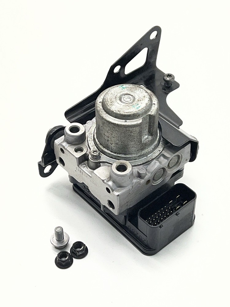 2005-2018 TRIUMPH SPRINT ST GT OEM ABS Brake Pump Modulator Module