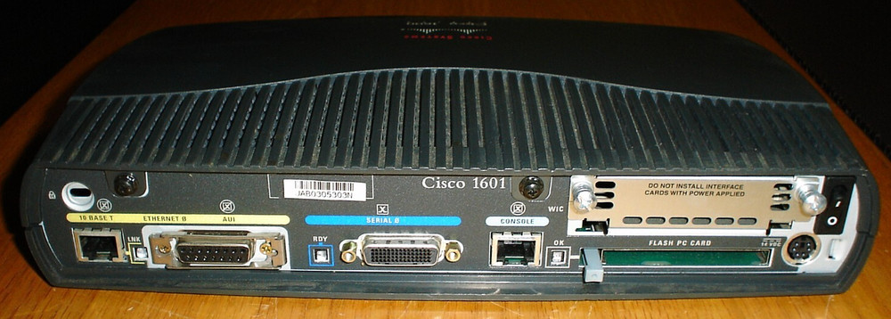 Cisco Systems 1600 Series Router Model 1601 / 1603