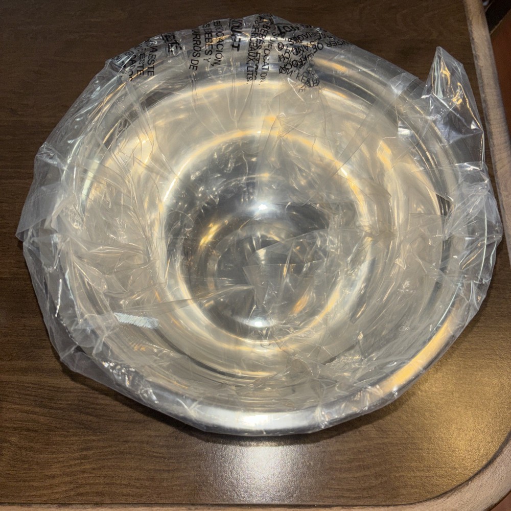 3 New Stacking Mixing Bowls