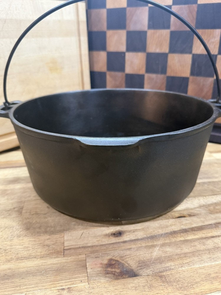 Wagner Sidney O - #8 Dutch Oven