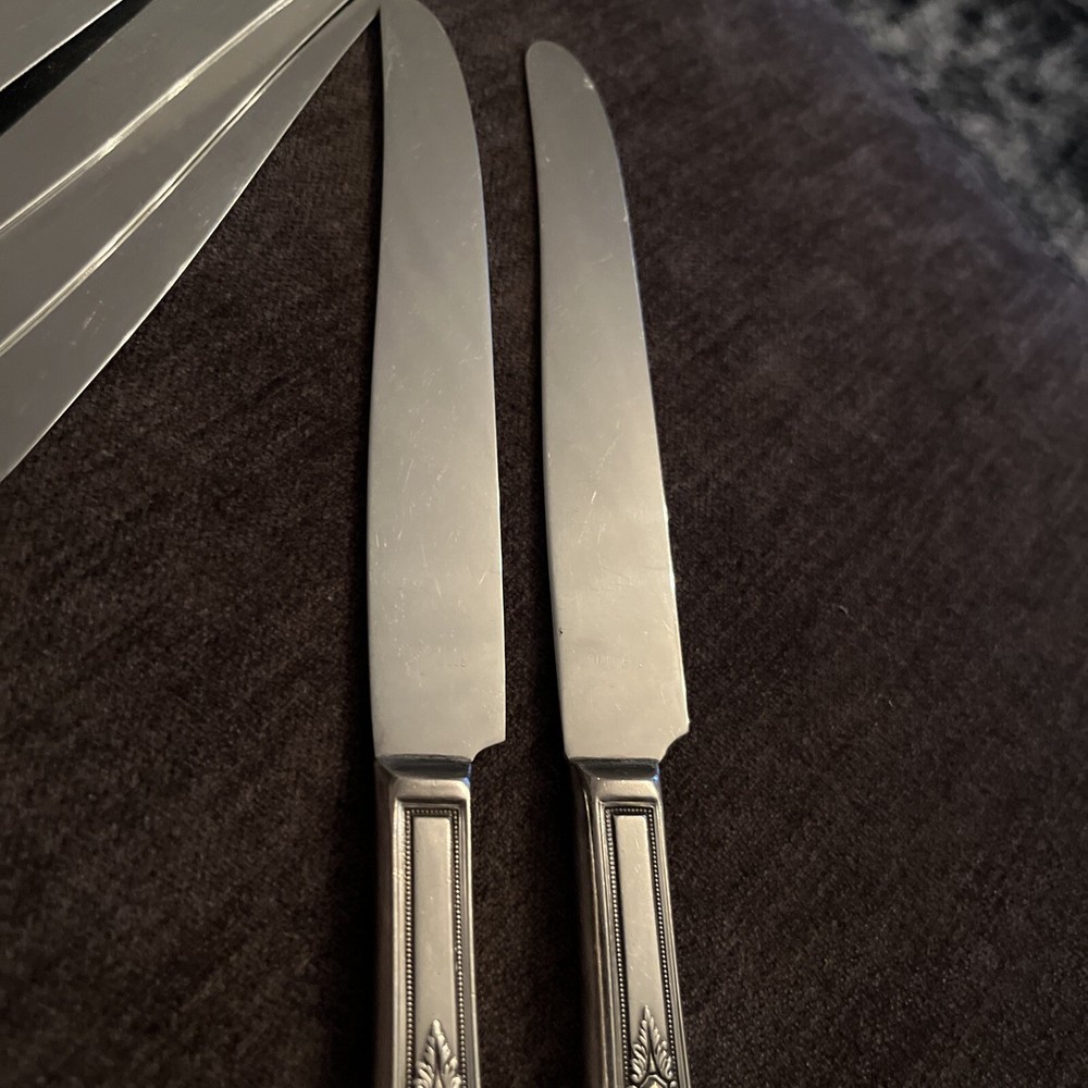 2 R&B Rogers & Bros LYRIC Pattern Silverplate Flatware DINNER KNIVES 9”