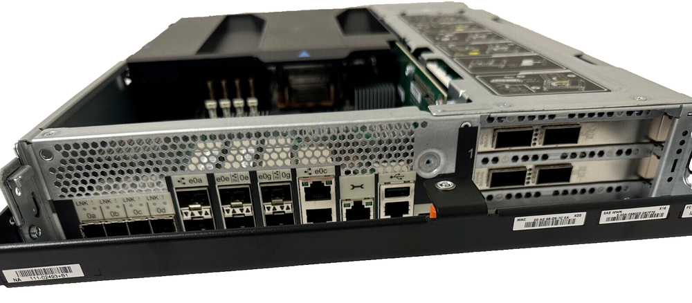 NETAPP 111-02493 FAS8200 STORAGE CONTROLLER