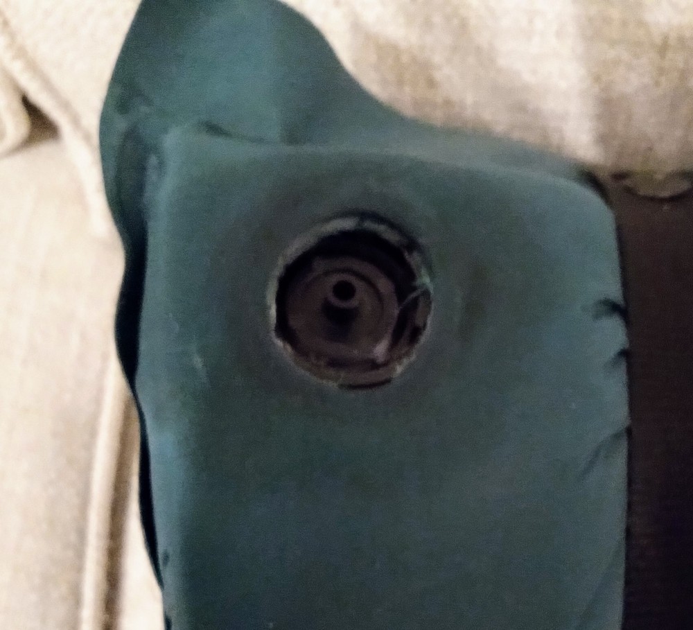 Vintage HILLARY LEGEND sleeping bag, possibly never used