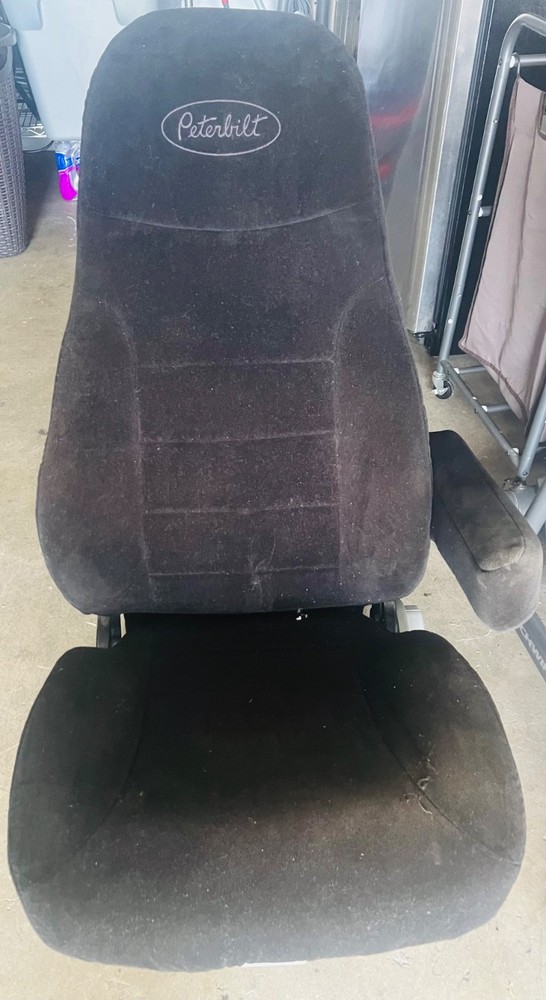 Peterbilt Right/Passenger Seat - Used