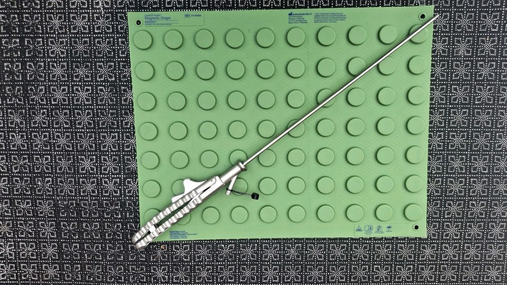 E705R Laparoscopic Needle Holder Ratcheted Handle