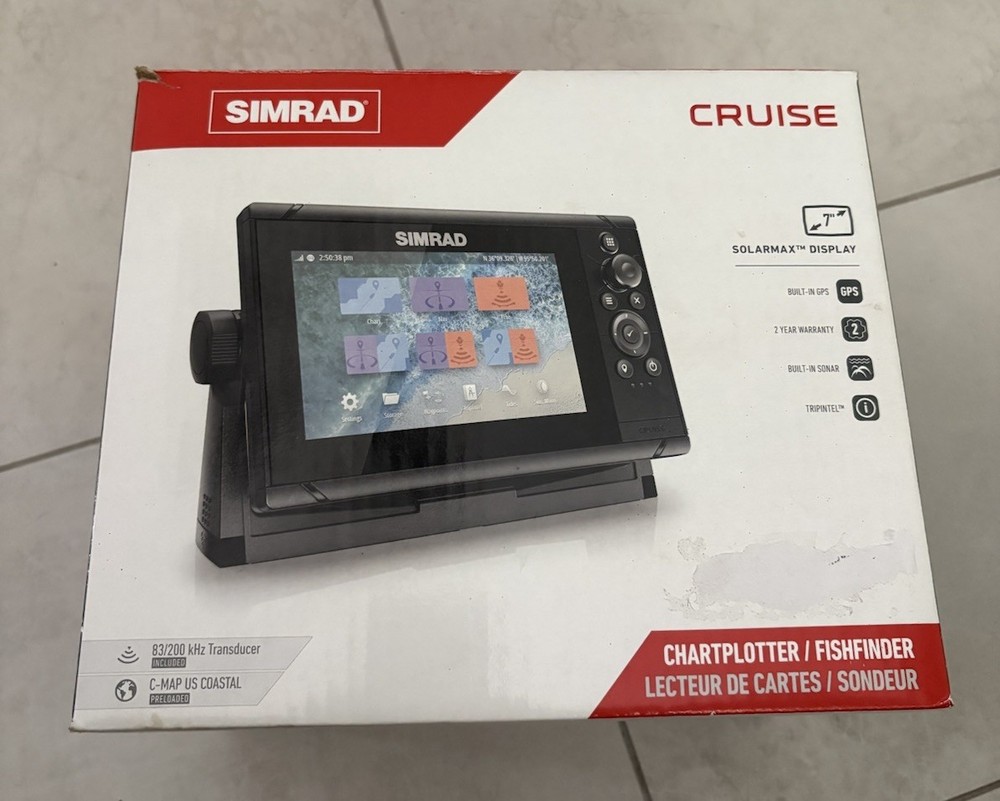Simrad Cruise Chart Plotter/ Fishfinder 7inch Solar Max Display New Open Box