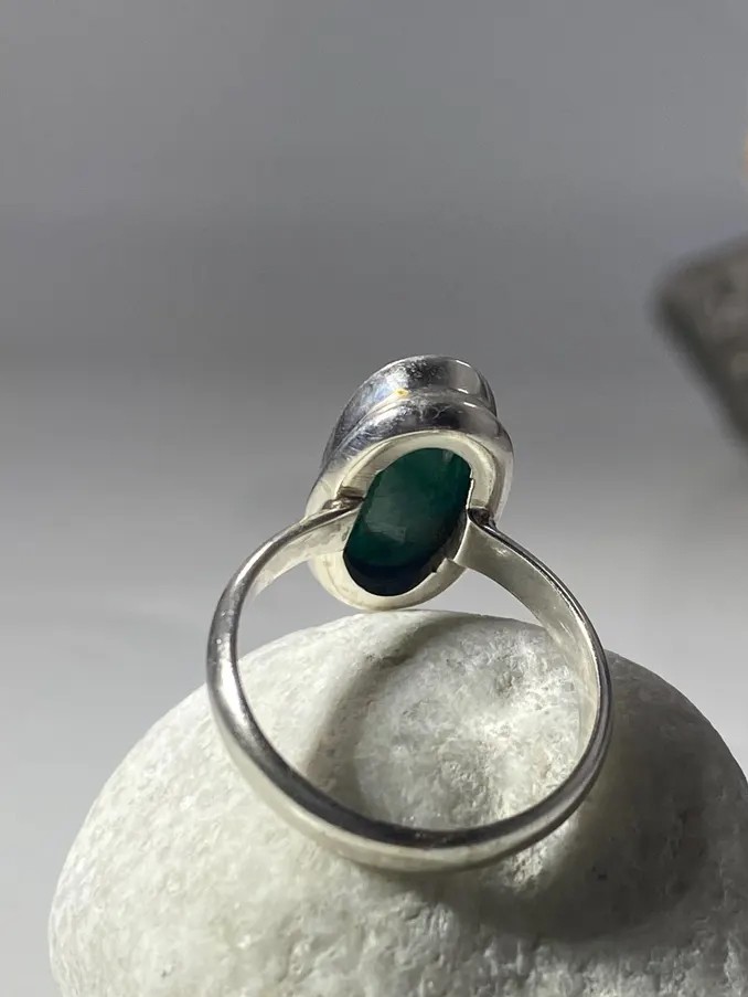 Solid 925Sterling Silver Natural Rough Emerald Oval Gemstone Handmade Ring