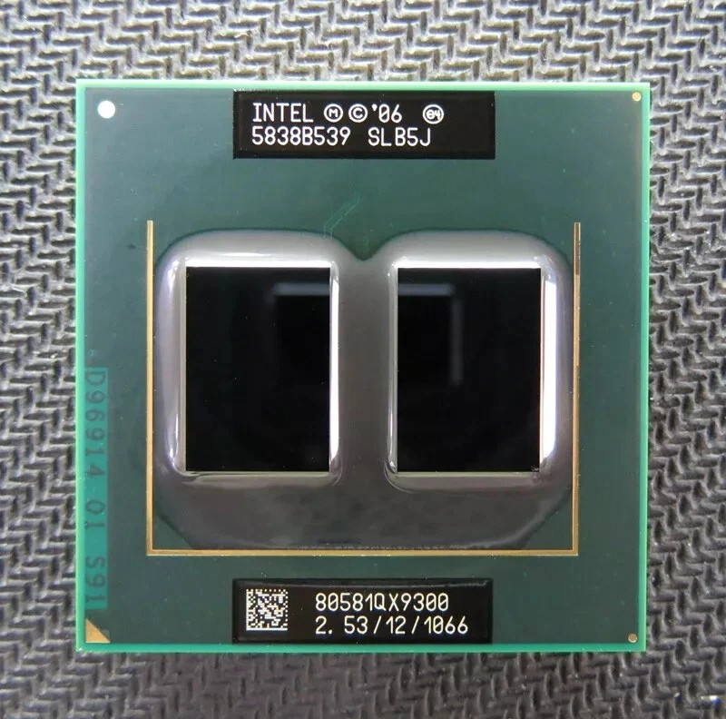 Intel Core 2 Extreme QX9300 Mobile SLB5J 2.53GHzProcessor -CPU