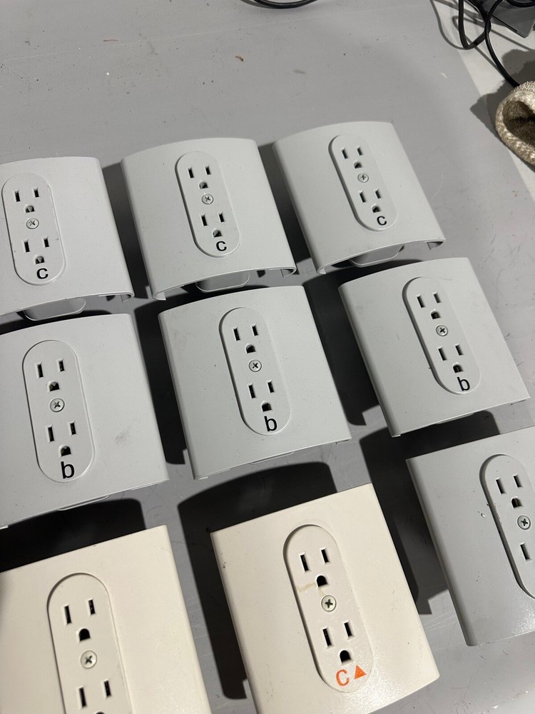 Lot of 12 Herman Miller Resolve Receptacles