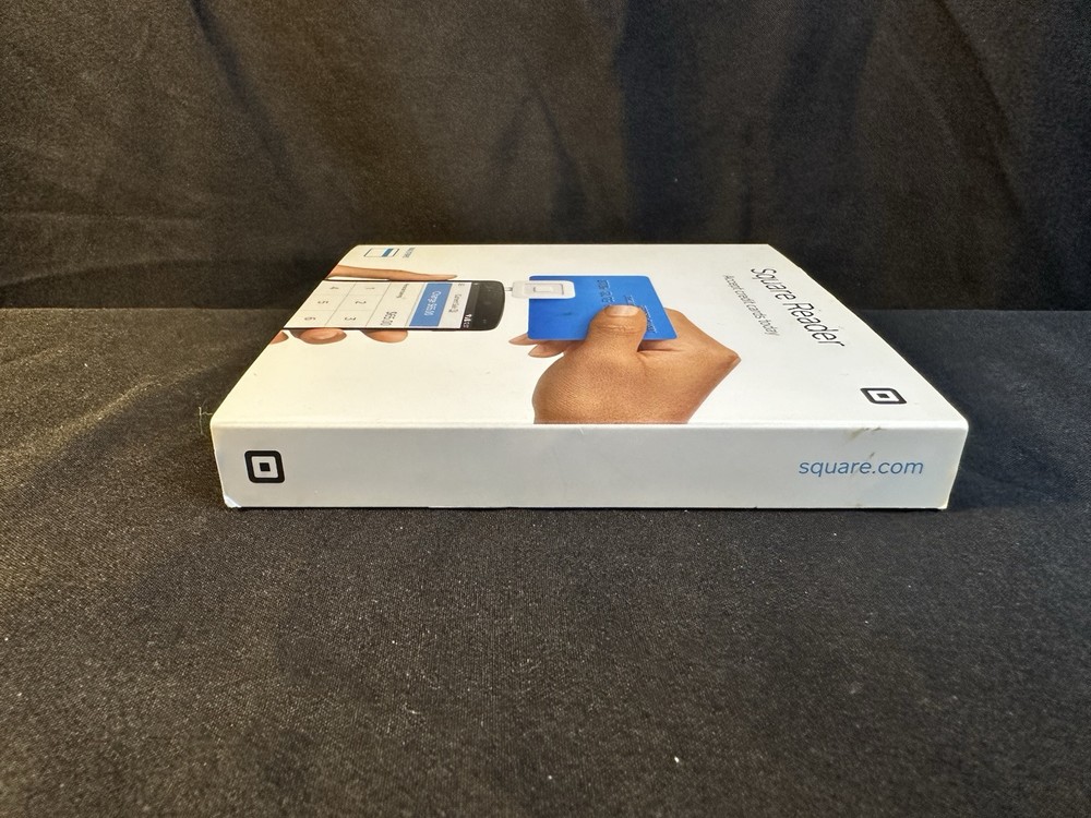 Square Credit Card Reader for iPhone, iPad and Android w/ 3.5mm Jack