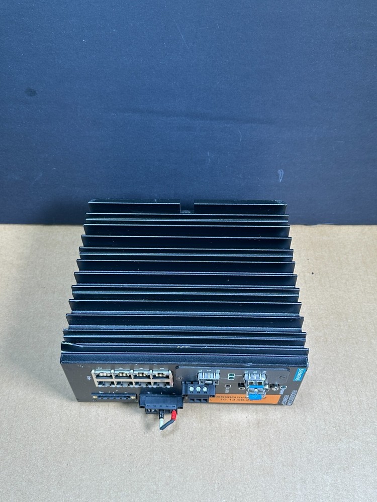 Siemens Ruggedcom RS900GP Hardened Industrial POE Switch
