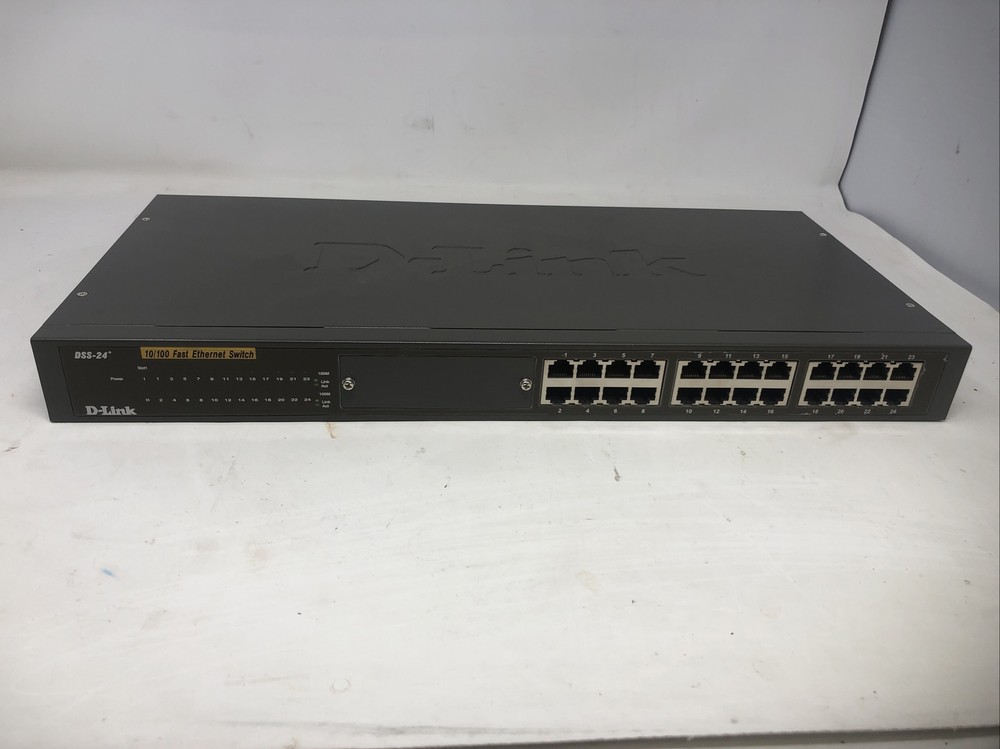 D-LINK FAST ETHERNET SWITCH 10/100- 24 PORT DSS-24+ - PREOWNED