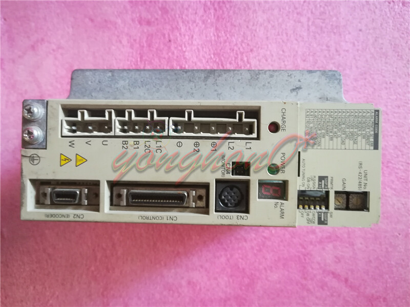 Used Omron R7D-AP04L Servo Driver Tested