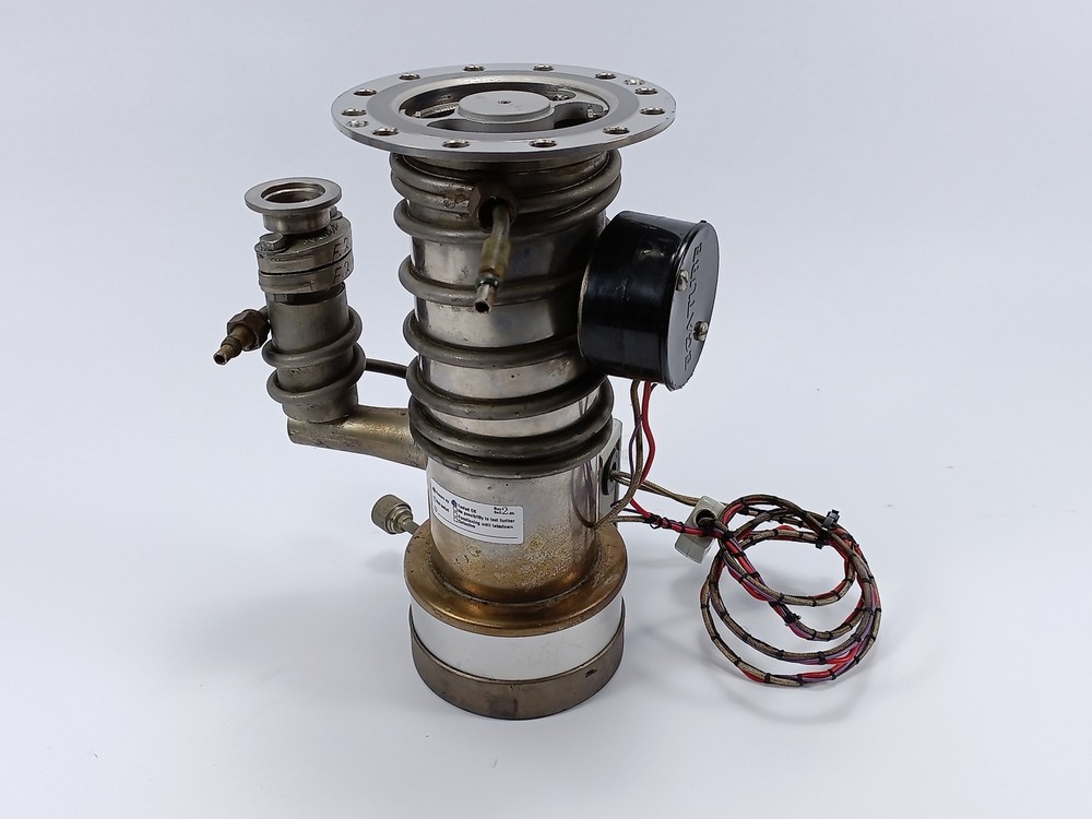 Edwards E02 Diffusion Vapor Pump