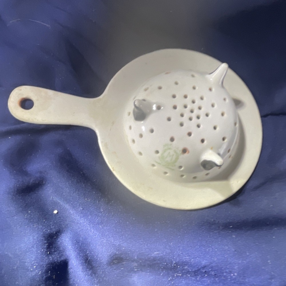 Noritake Ceramic Tea Strainer Set with Handle White and Yellow,