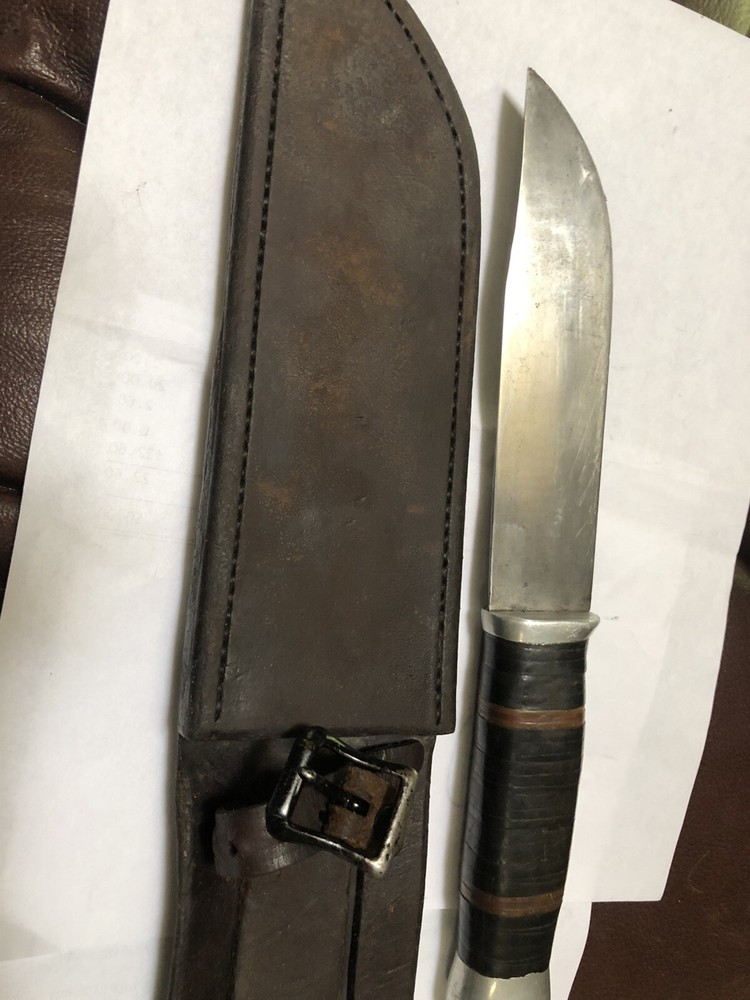 VINTAGE MILITARY STYLE KNIFE, leather handle