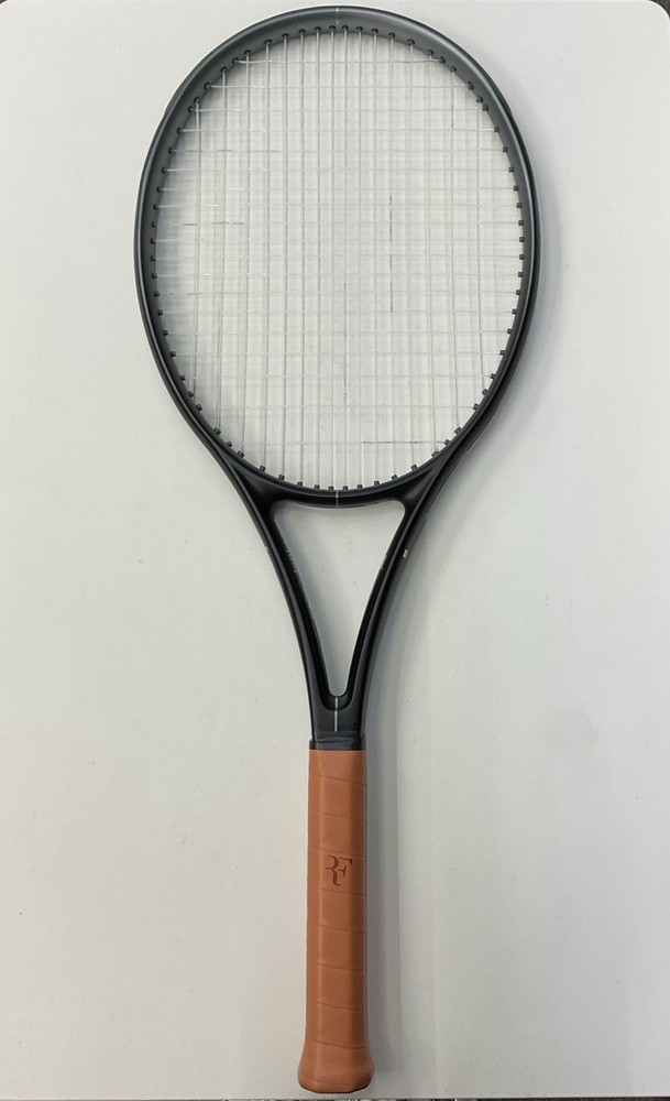 Used Wilson RF 01 Grip Size 4 1/4