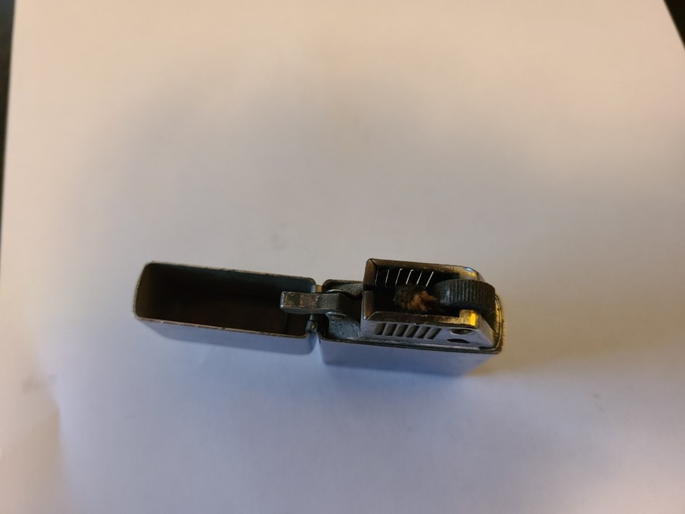 Vintage RONSON Wind II Pocket Cigarette Lighter