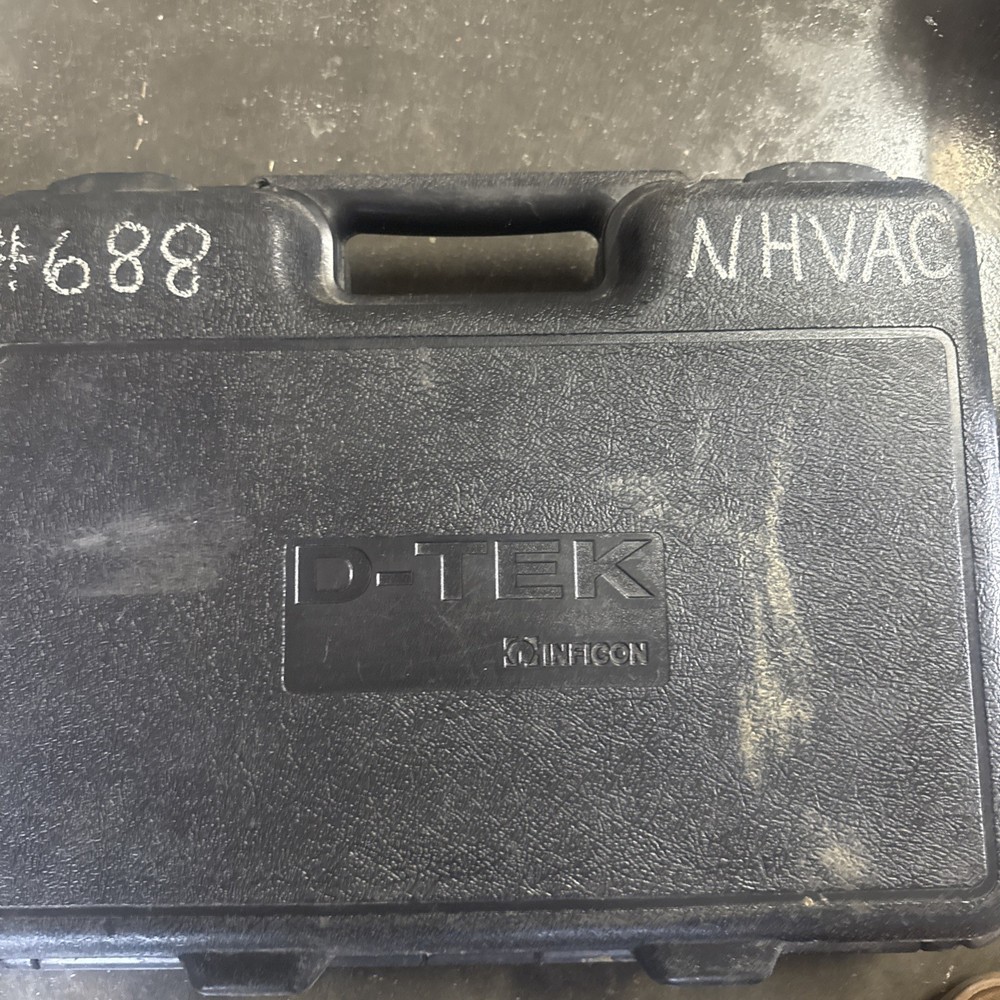 Inficon D-Tek Refrigerant Leak Detector With Case