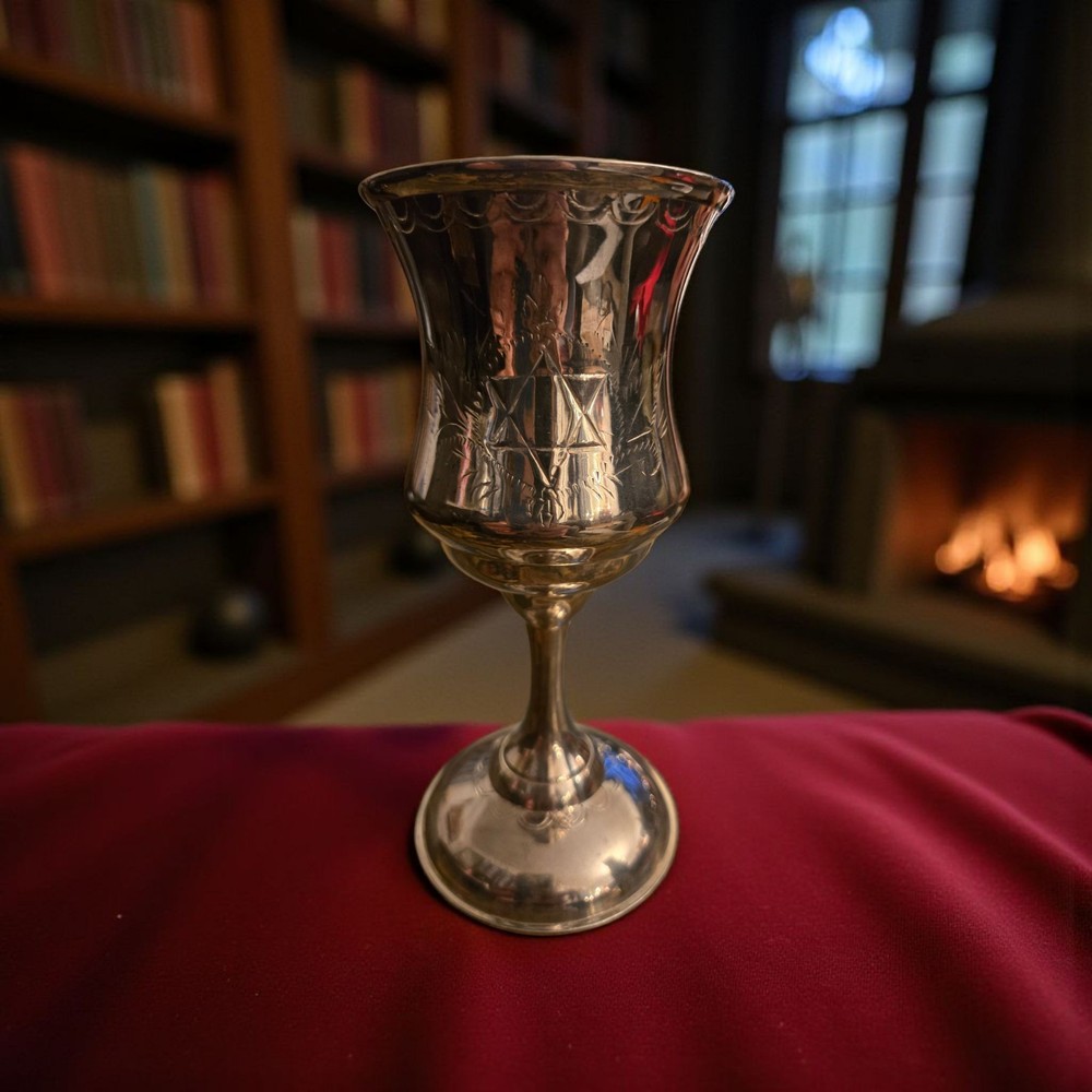 Vintage Silver Plated Kiddush Cup.        143