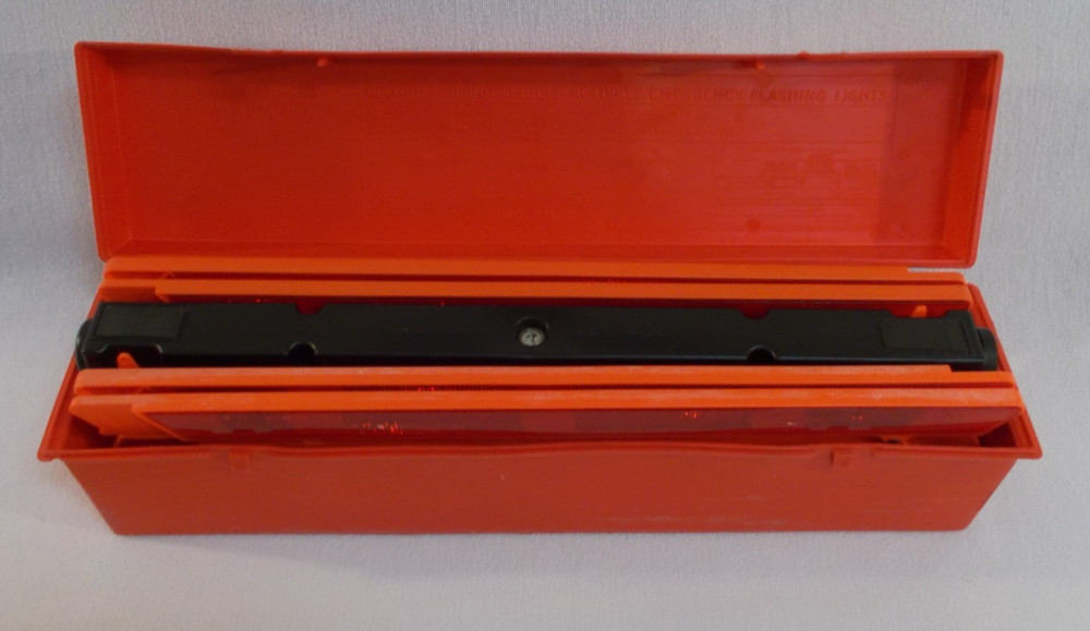 Emergency Warning 3 Triangle Reflective Safety Roadside Kit KD 610-4645