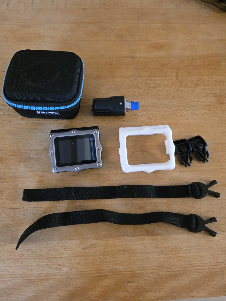 Shearwater Perdix 2 Ti with Swift Transmitter